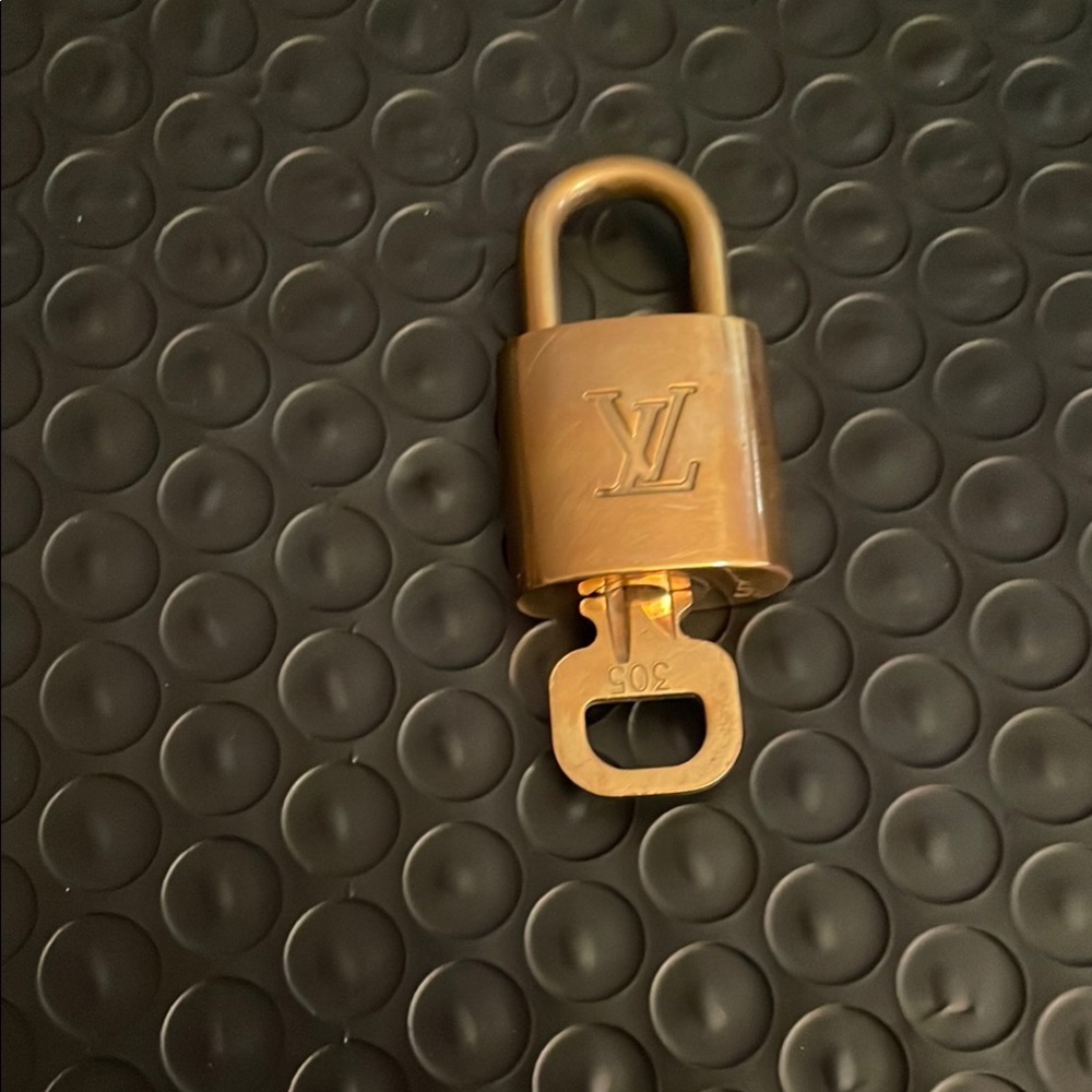 Louis Vuitton Gold Padlock with Key 🔐 #305